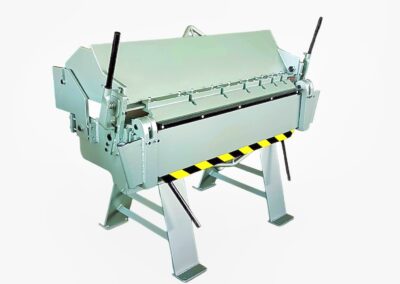 Dobladora Universal de Lámina Industrial con Dados Intercambiables - Dobladoras de Lámina Industriales