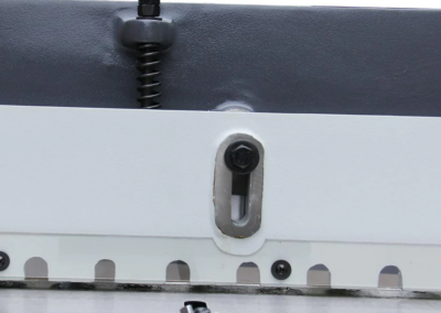 Cortadora de lámina de pedal 52” Calibre 16 Q01-5216 - Guillotinas de Lámina Industriales